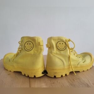 SOLD Smiley x Palladium shoes